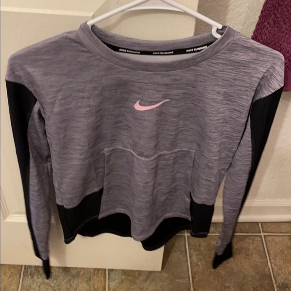Nike long sleeve work out shirt